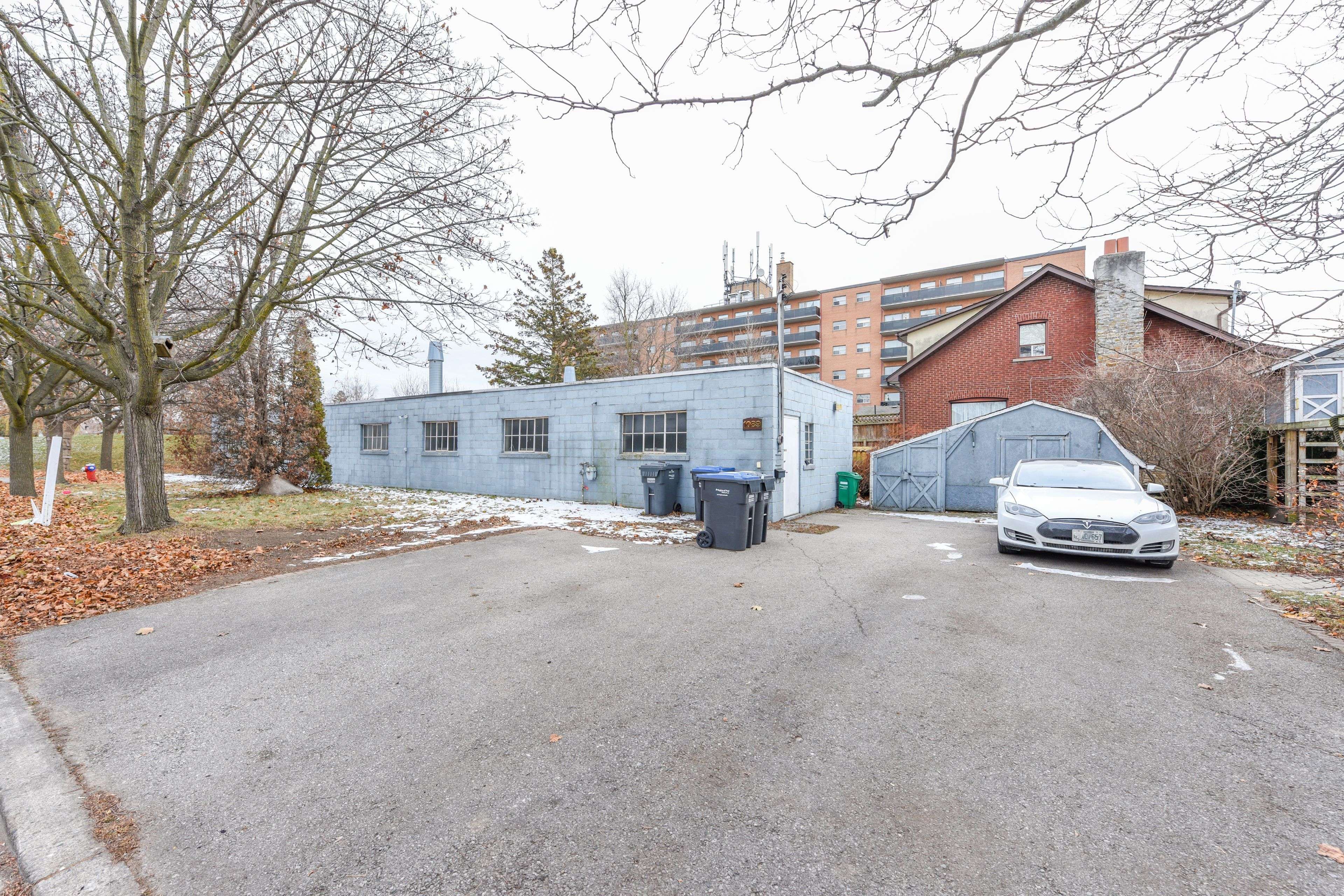 1089 Seneca AVE ##Rear, Mississauga, ON L5G 3X4