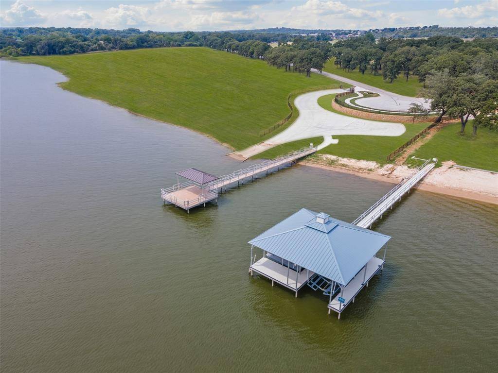 1556 Park Street, Azle, TX 76020