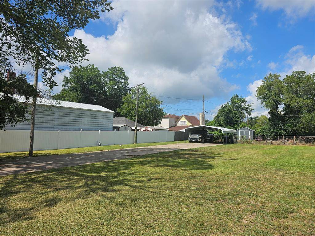 200 S Canton Street, Mexia, TX 76667