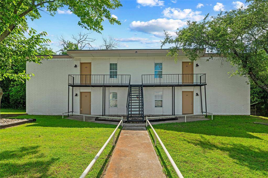 312 W Rentz Street, Weatherford, TX 76086