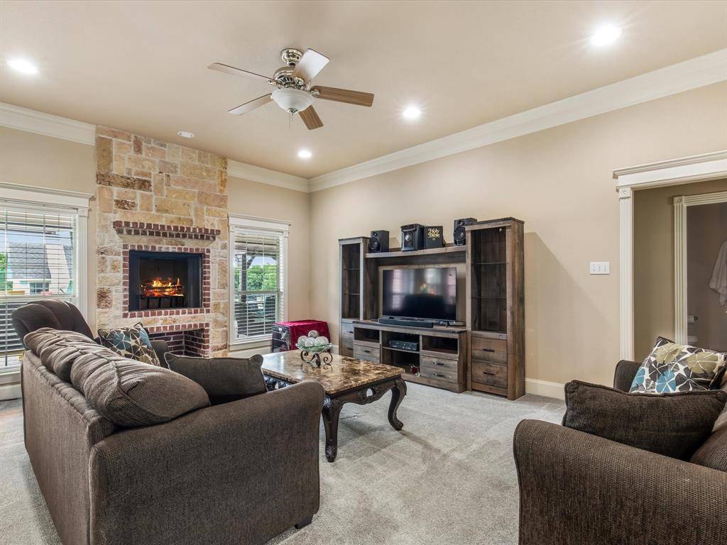 126 Paddock Ridge, Waxahachie, TX 75167