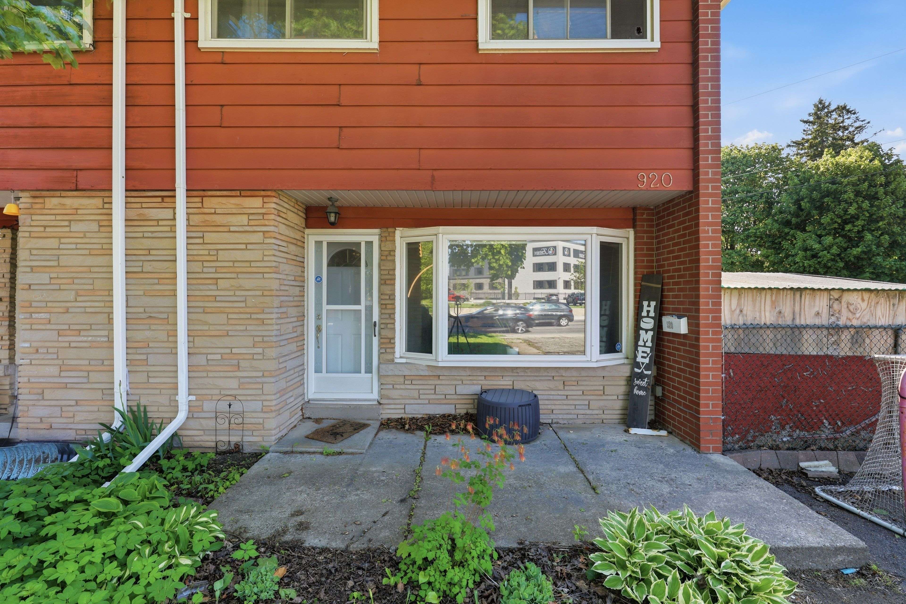 920 Concession RD, Cambridge, ON N3H 4L6