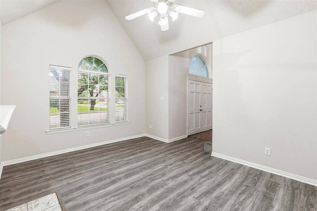 306 Santa Fe Trail, Irving, TX 75063