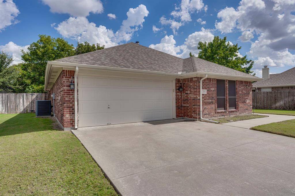 304 Mary Kay Court, Burleson, TX 76028
