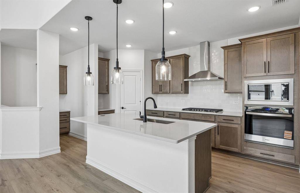 1029 Clayton Street, Aubrey, TX 76227
