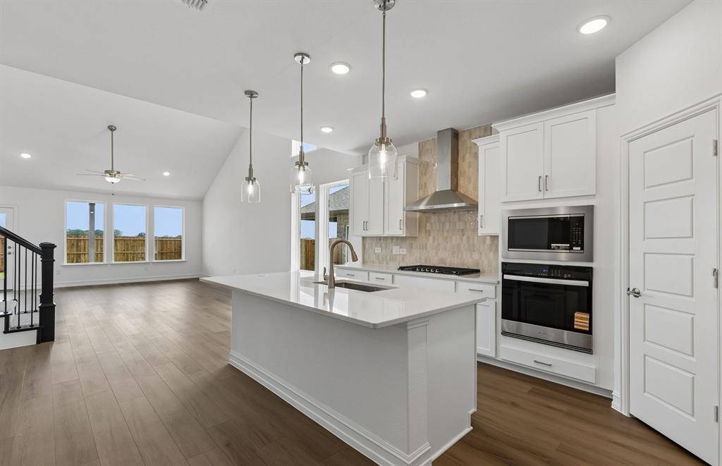 1109 Clayton Street, Aubrey, TX 76227