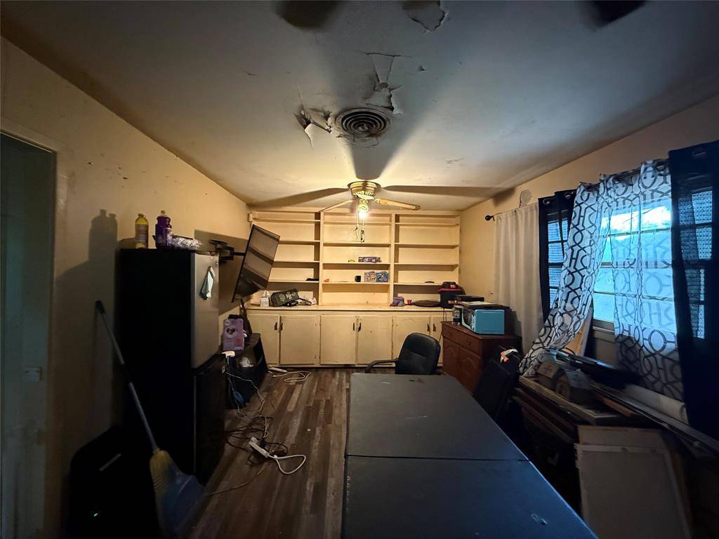 2324 Oak Cliff Drive, Waco, TX 76710