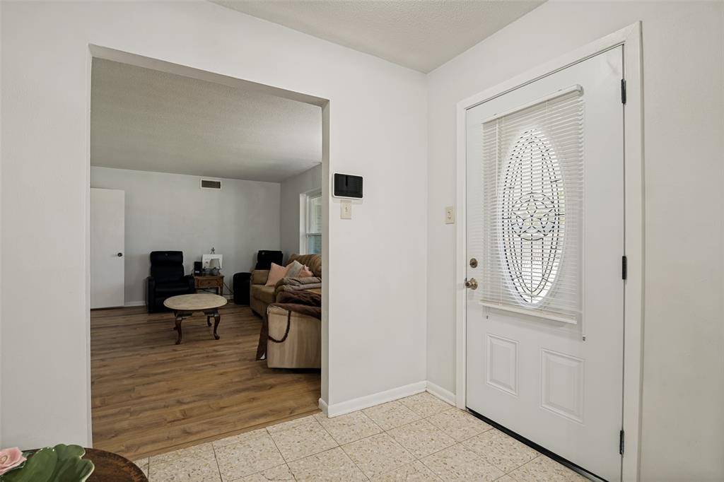 1107 Royal Drive, Kaufman, TX 75142