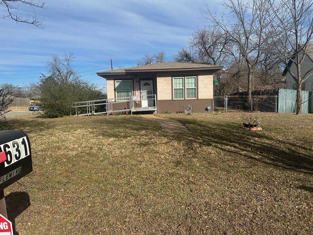 631 W Walker Street, Denison, TX 75020