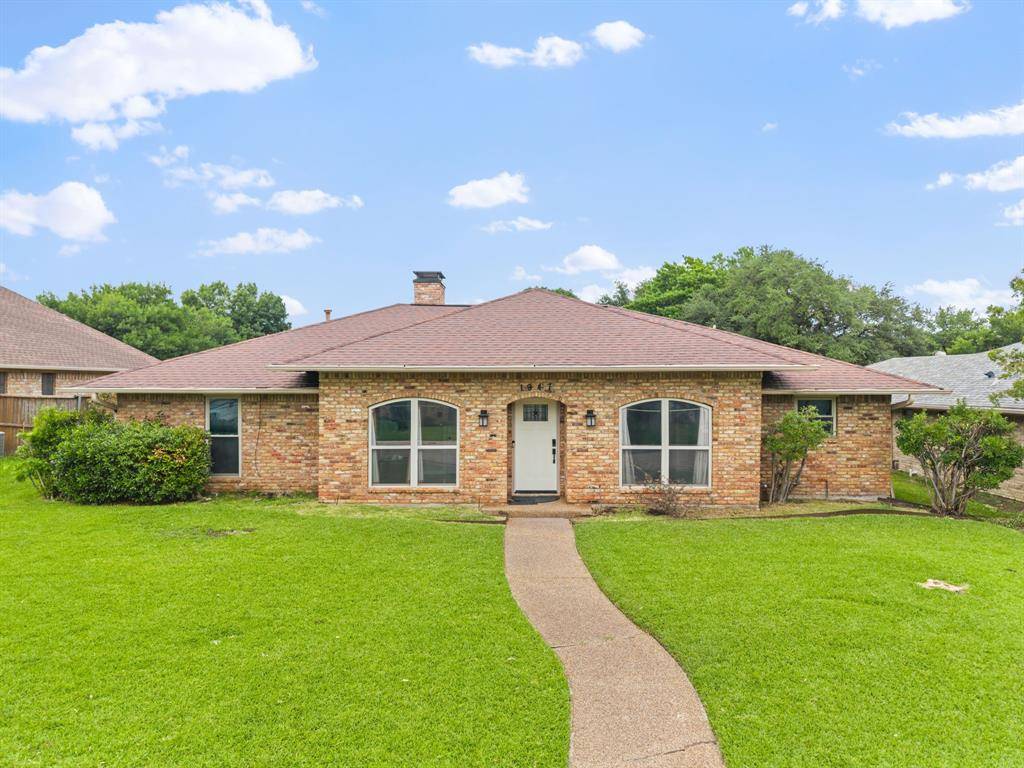 1947 Chesham Drive, Carrollton, TX 75007