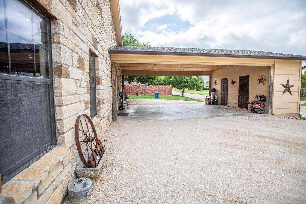 307 County Road 148, Albany, TX 76430