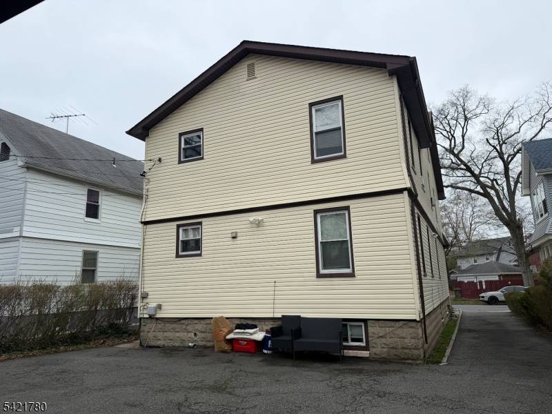 538 N Maple Ave, East Orange City, NJ 07017
