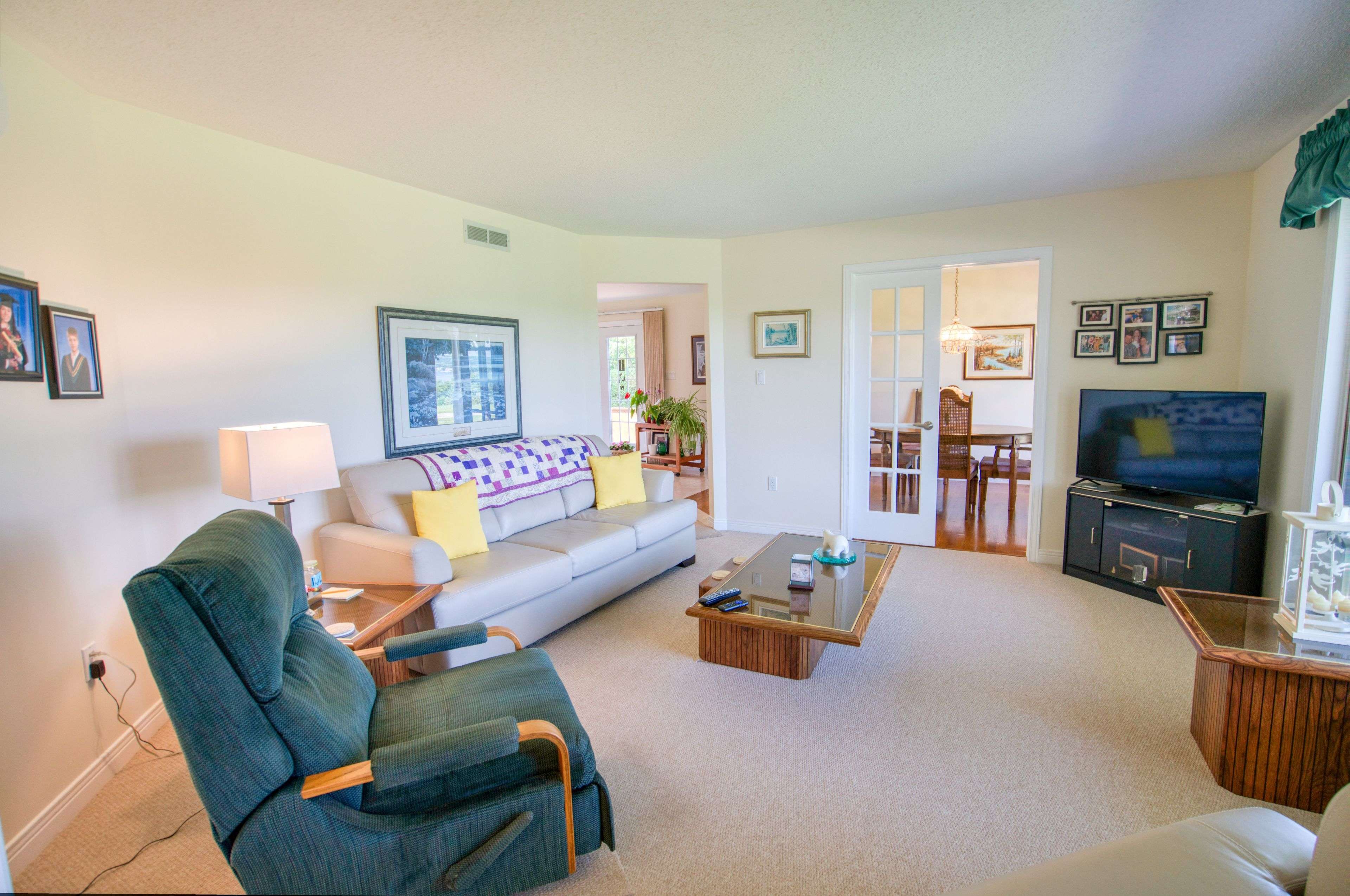 79 Trotters LN, Rideau Lakes, ON K0G 1X0