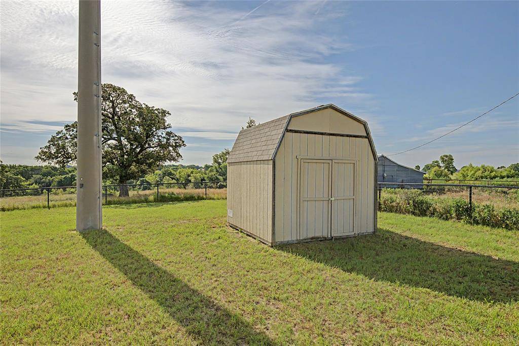 177 New Highland Road, Springtown, TX 76082