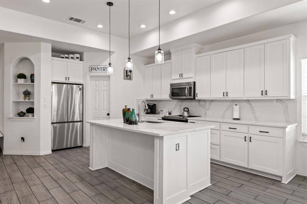 150 Browning Court, Springtown, TX 76082
