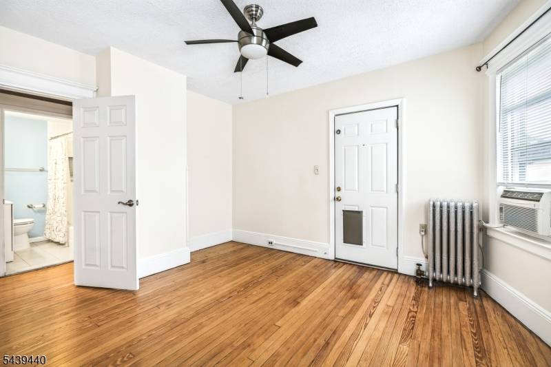 97 Berkeley Ave #2, Bloomfield Twp., NJ 07003