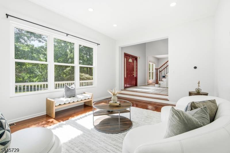 9 Stirrup Way #9, Franklin Twp., NJ 08540