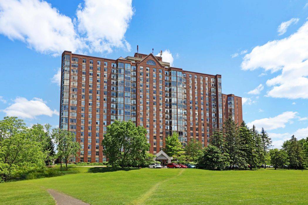2759 CAROUSEL CRES #307, Blossom Park - Airport And Area, ON K1T 2N5