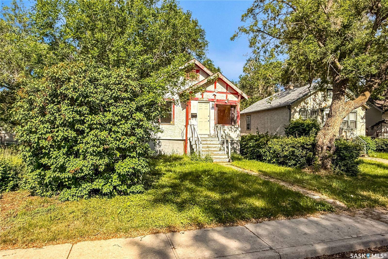 1132 QUEEN STREET, Regina, SK S4T 4B2