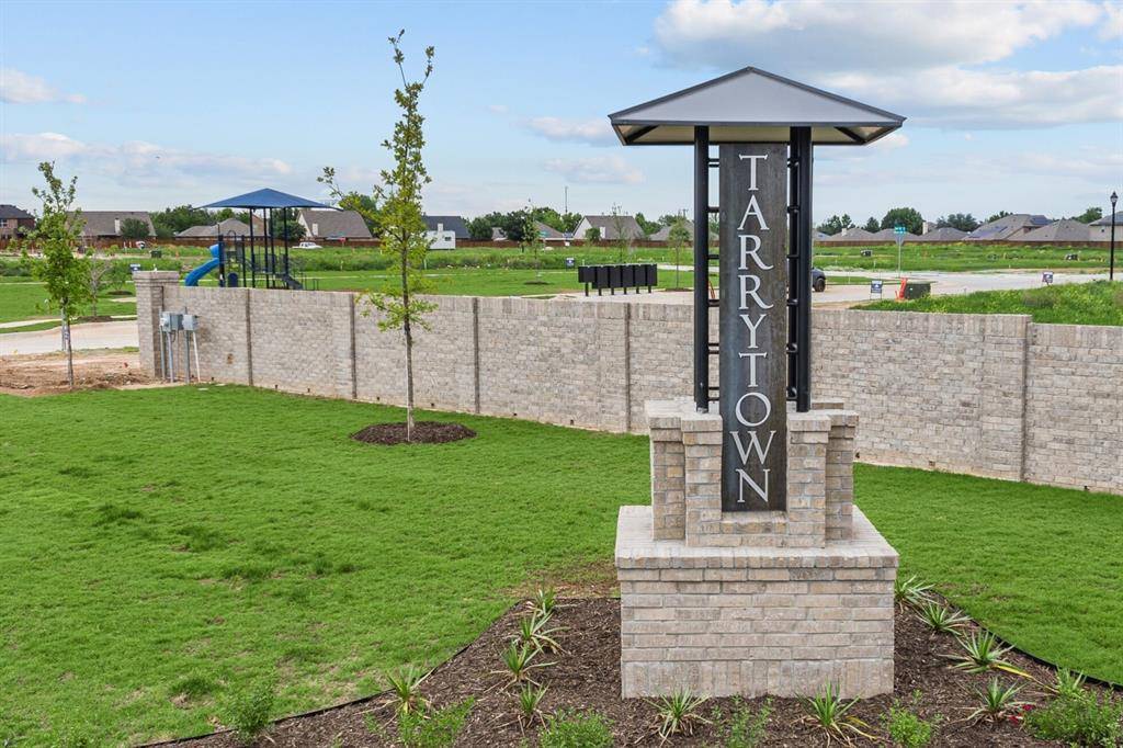 1029 Tarryhill Drive, Crowley, TX 76036