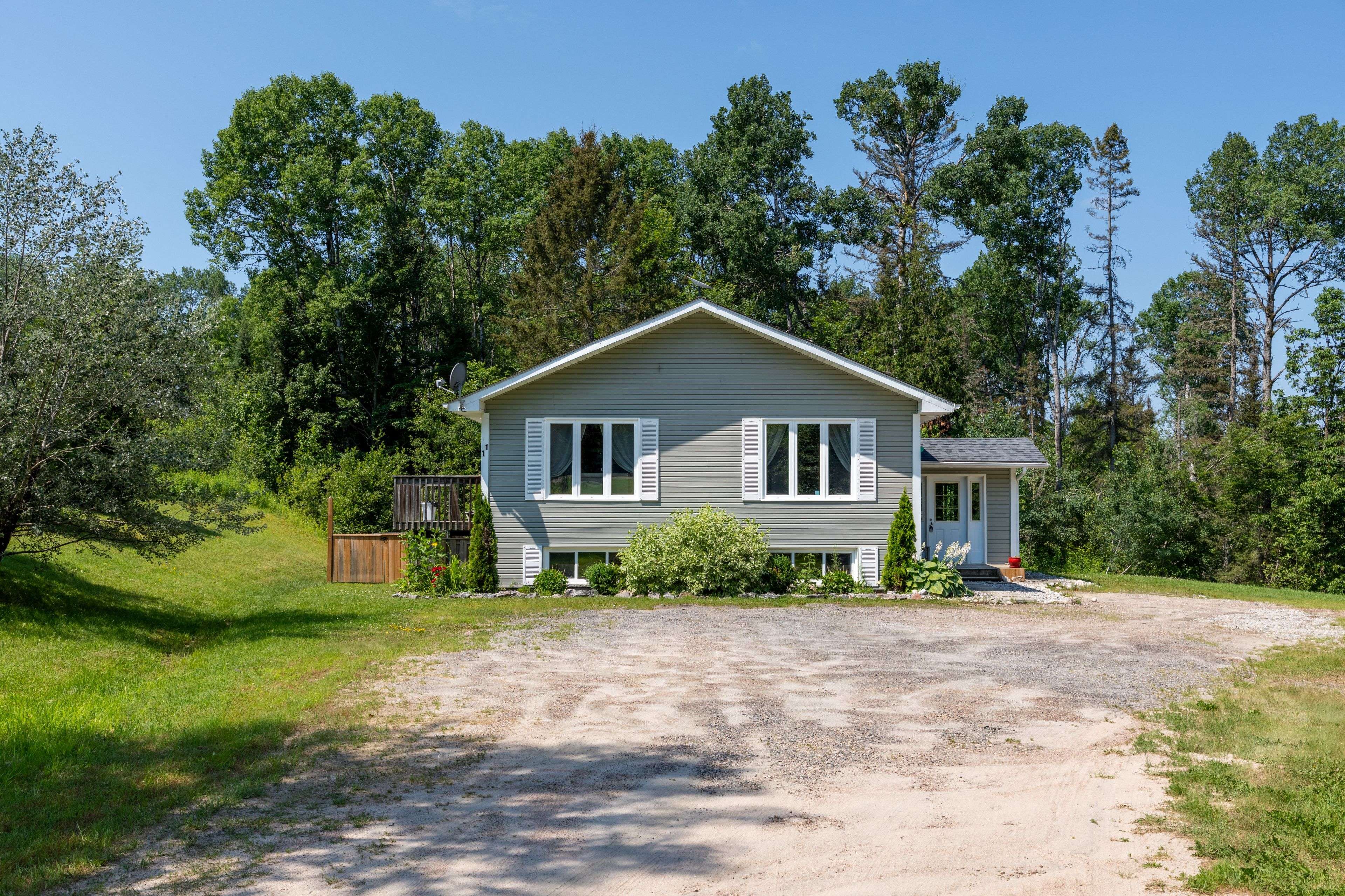 11 Line 3 N/A S, Bonfield, ON P0H 1E0