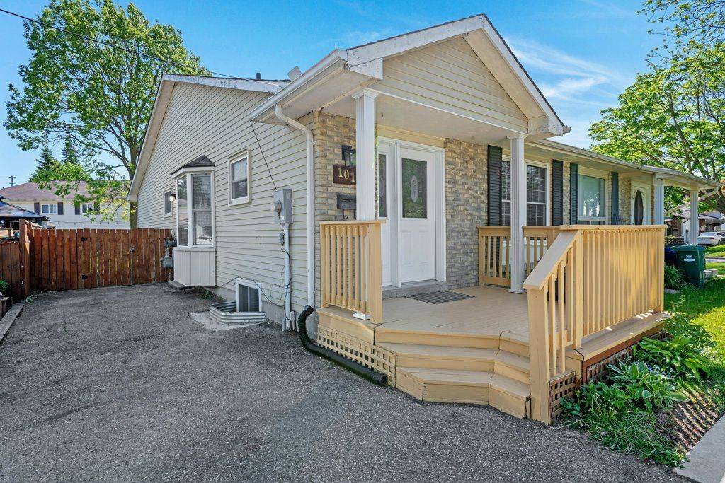 101 Northlake PL #B, Waterloo, ON N2V 1B1