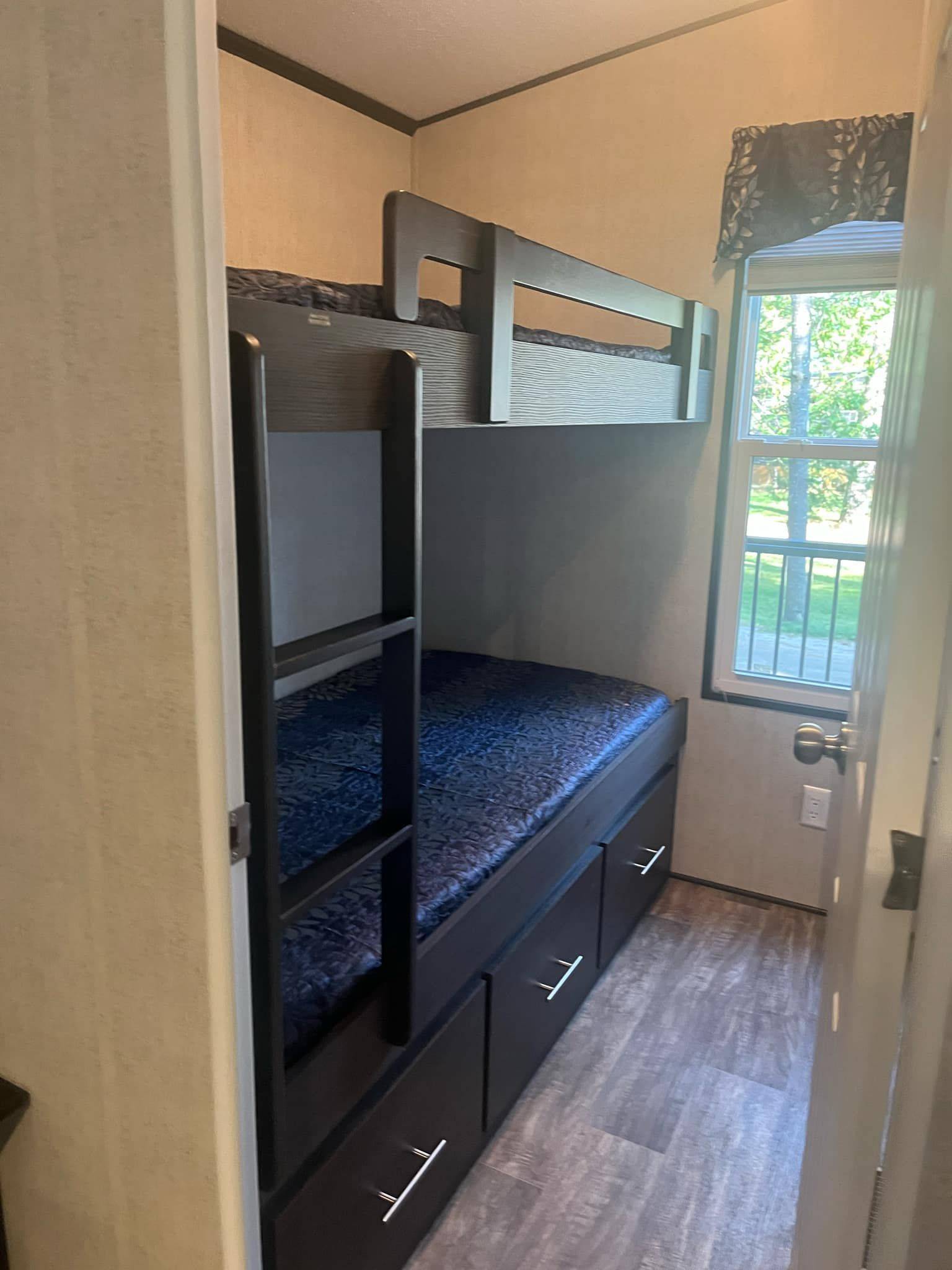 1047 Bonnie Lake Camp RD #MB235, Bracebridge, ON P1L 1W9