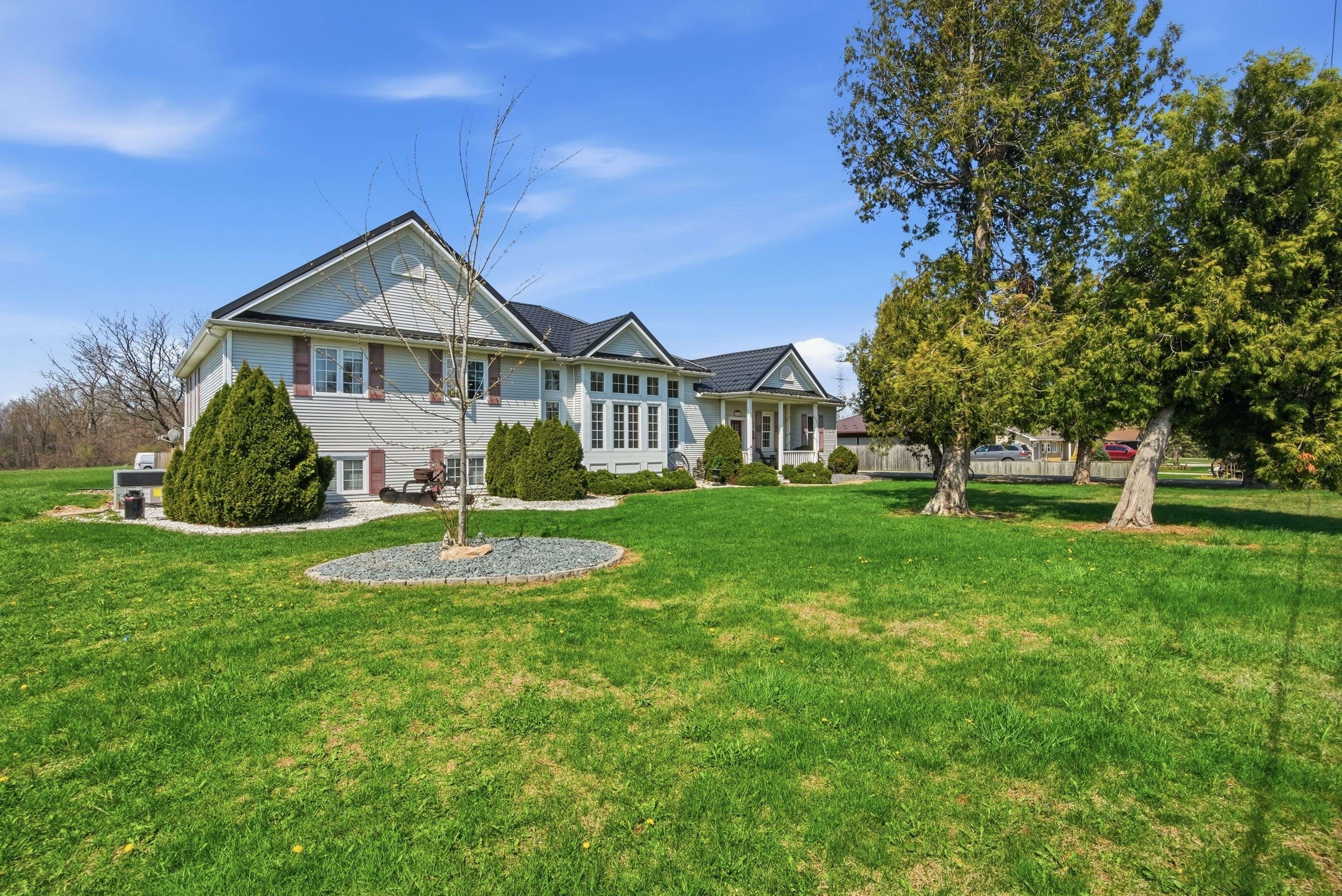 3159 Nauvoo RD, Brooke-alvinston, ON N0N 1A0
