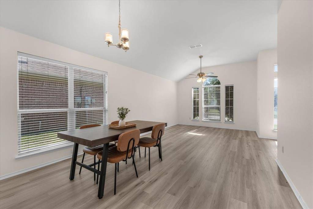 10601 Aransas Drive, Fort Worth, TX 76131