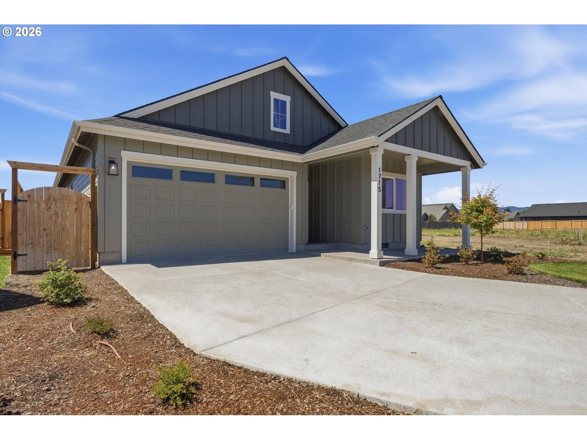 1715 SE Hankel ST, Dallas, OR 97338