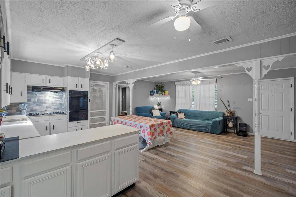503 S Houston Street, Edgewood, TX 75117