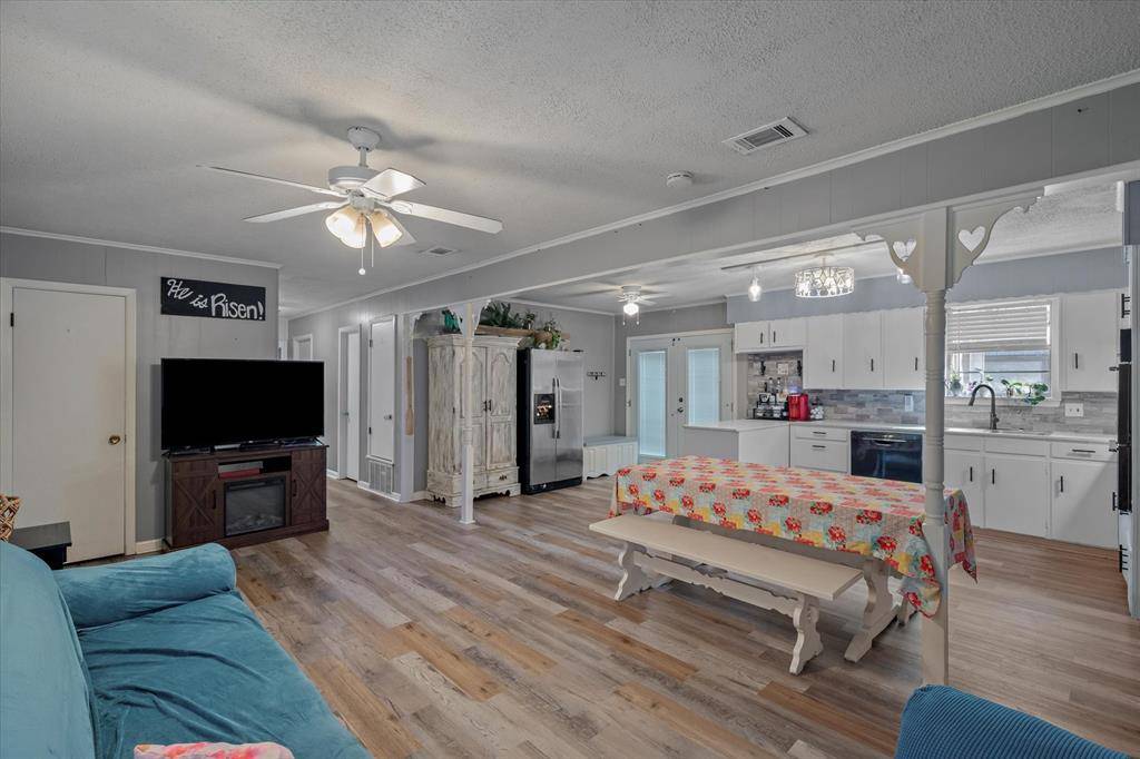 503 S Houston Street, Edgewood, TX 75117