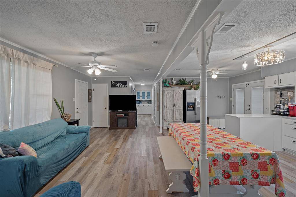 503 S Houston Street, Edgewood, TX 75117