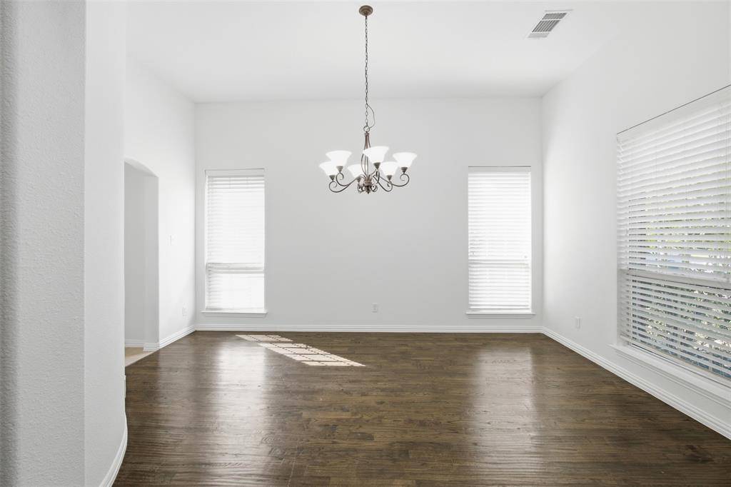 324 Enid Drive, Lewisville, TX 75056