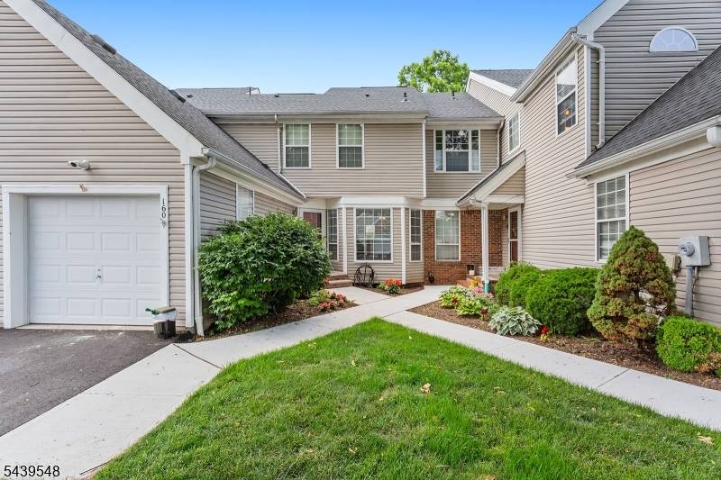 160 Aster Ct, Readington Twp., NJ 08889