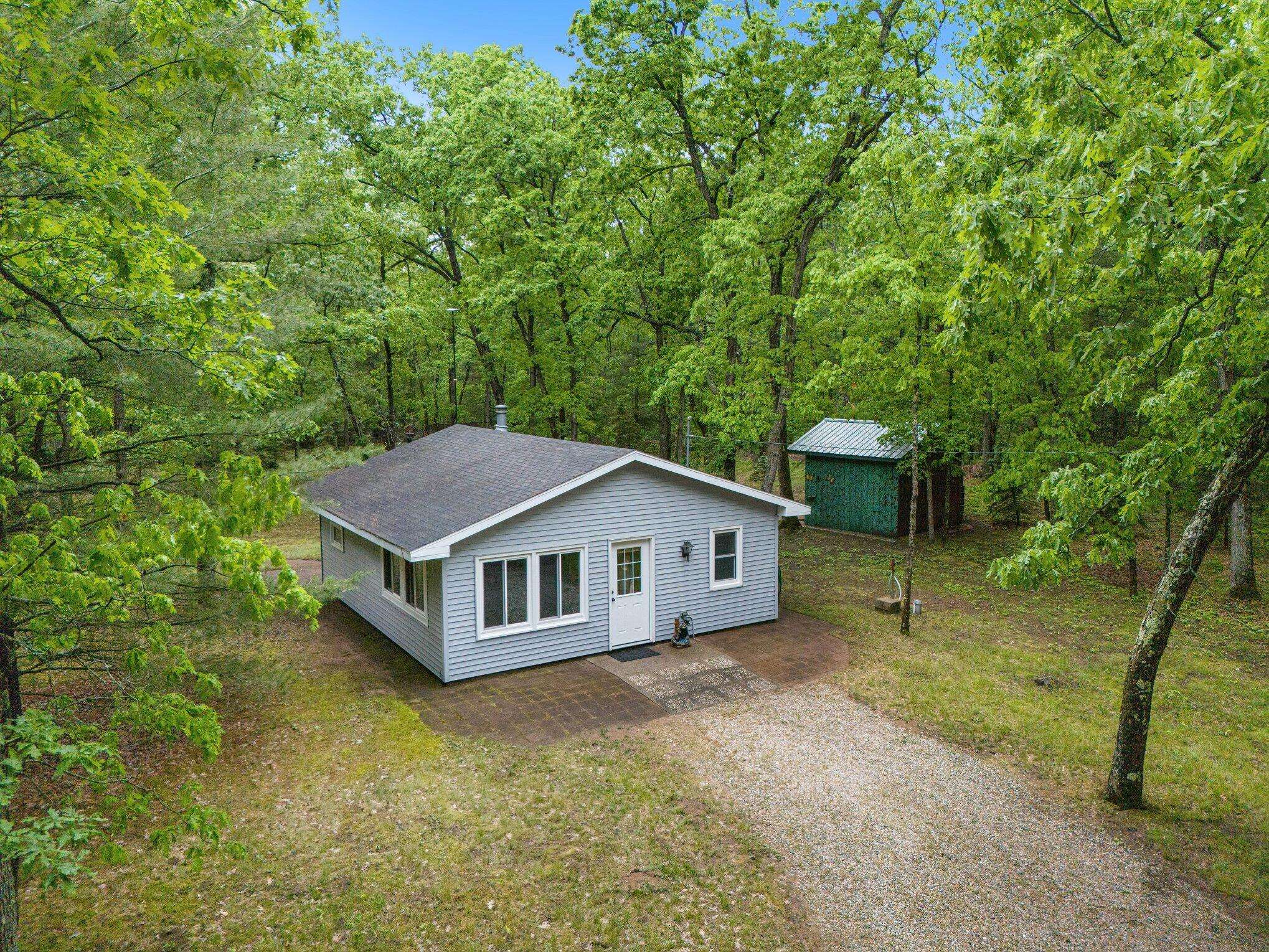 4616 Chalker RD, Norman Twp, MI 49689