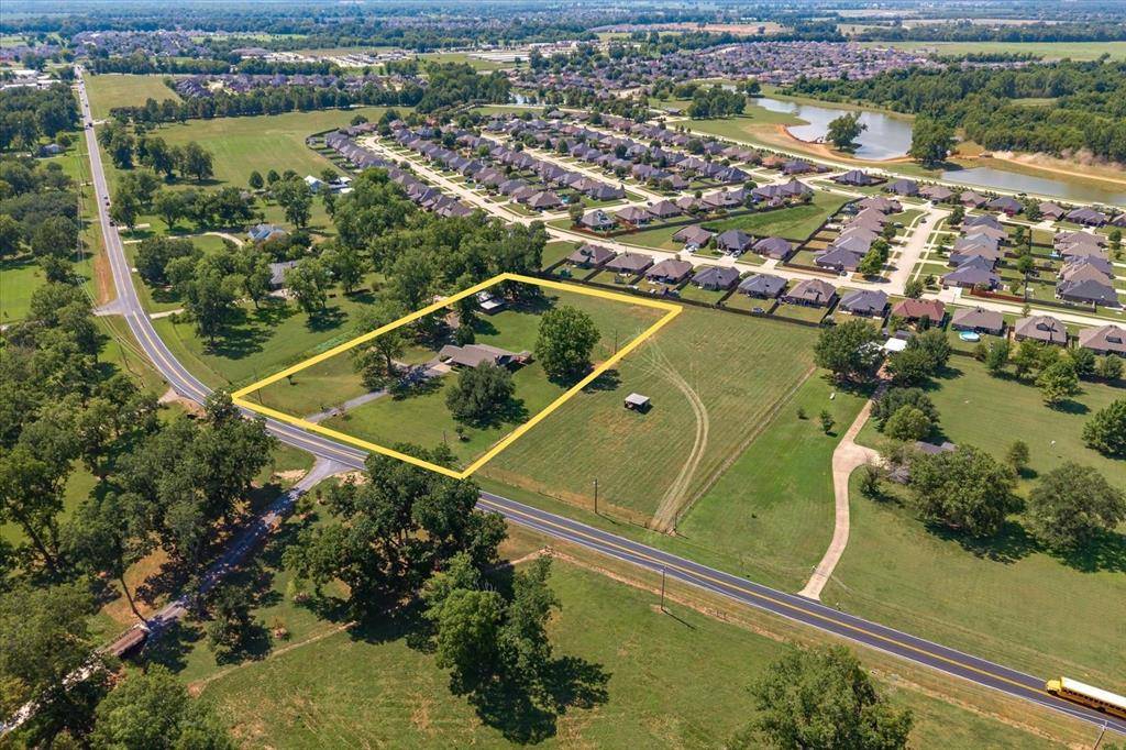 4938 Swan Lake Road, Bossier City, LA 71111