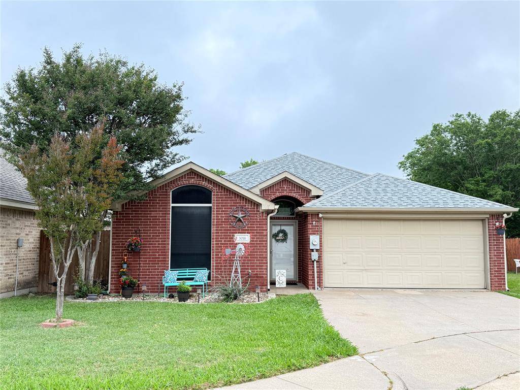 3016 Huntington Court, Waxahachie, TX 75165