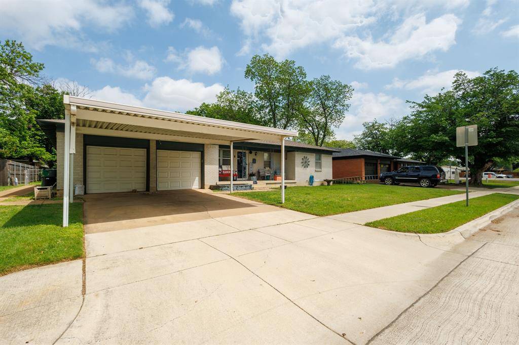 5421 Bonnie Wayne Street, Haltom City, TX 76117