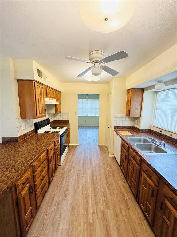 8513 Kensington Drive, Rowlett, TX 75088