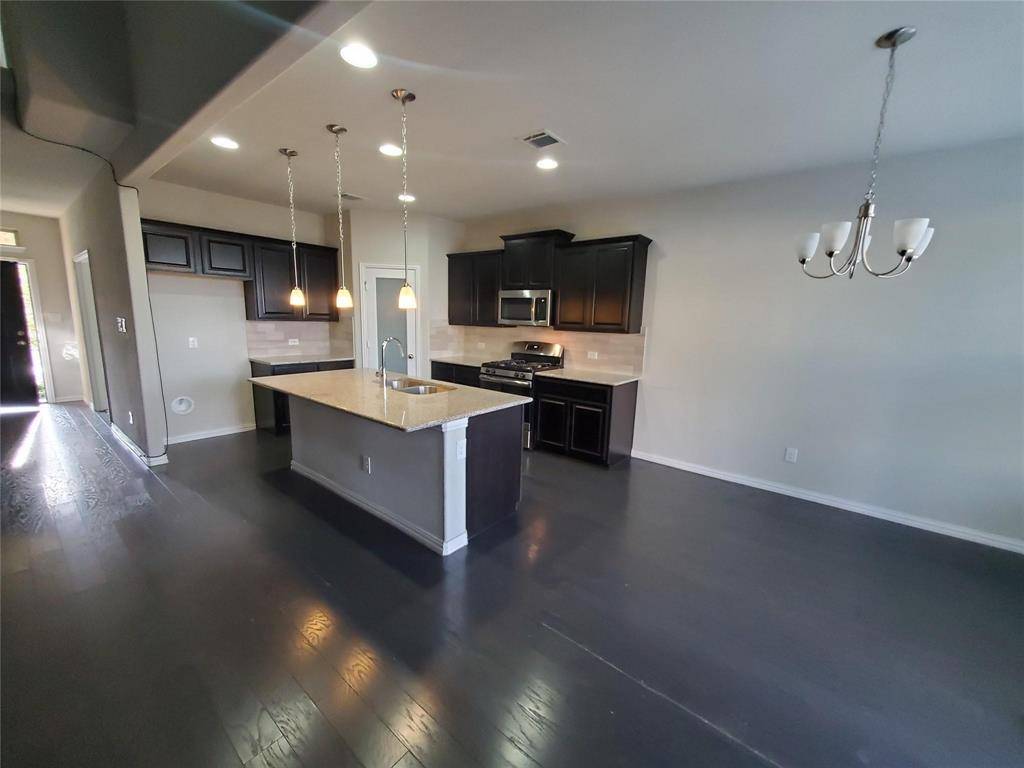 1913 Edgewater Drive, Garland, TX 75043