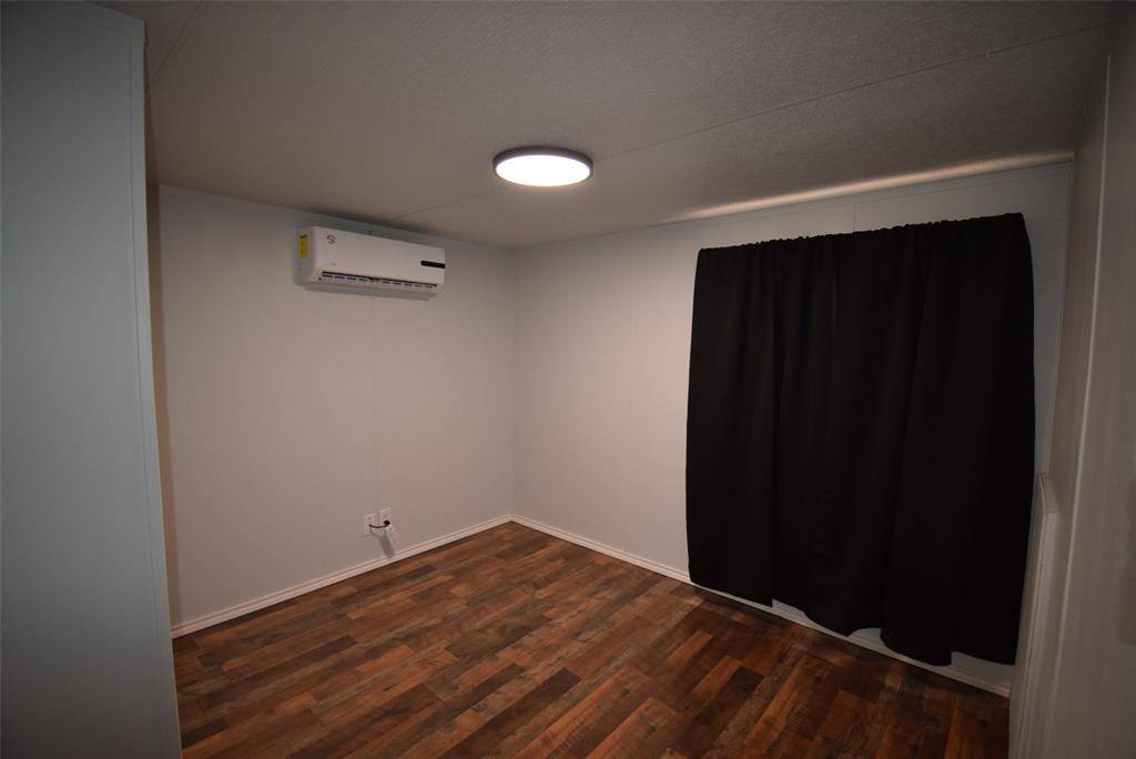 6000 Spring Creek #40, Malakoff, TX 75148