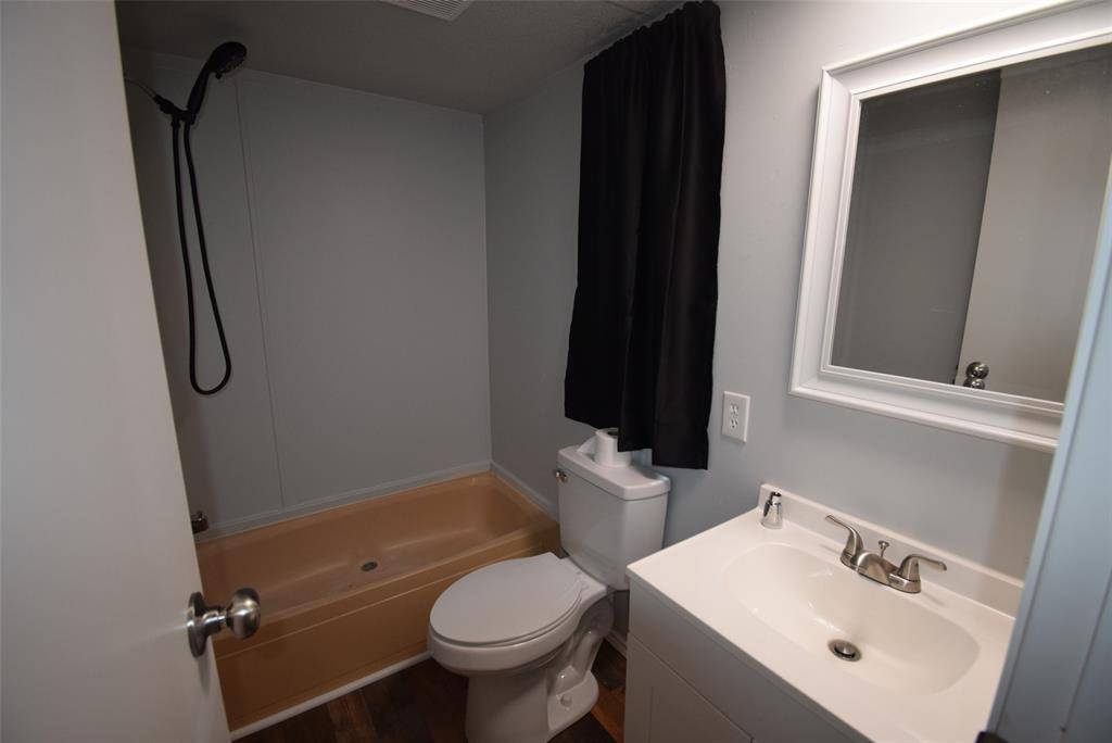 6000 Spring Creek #40, Malakoff, TX 75148
