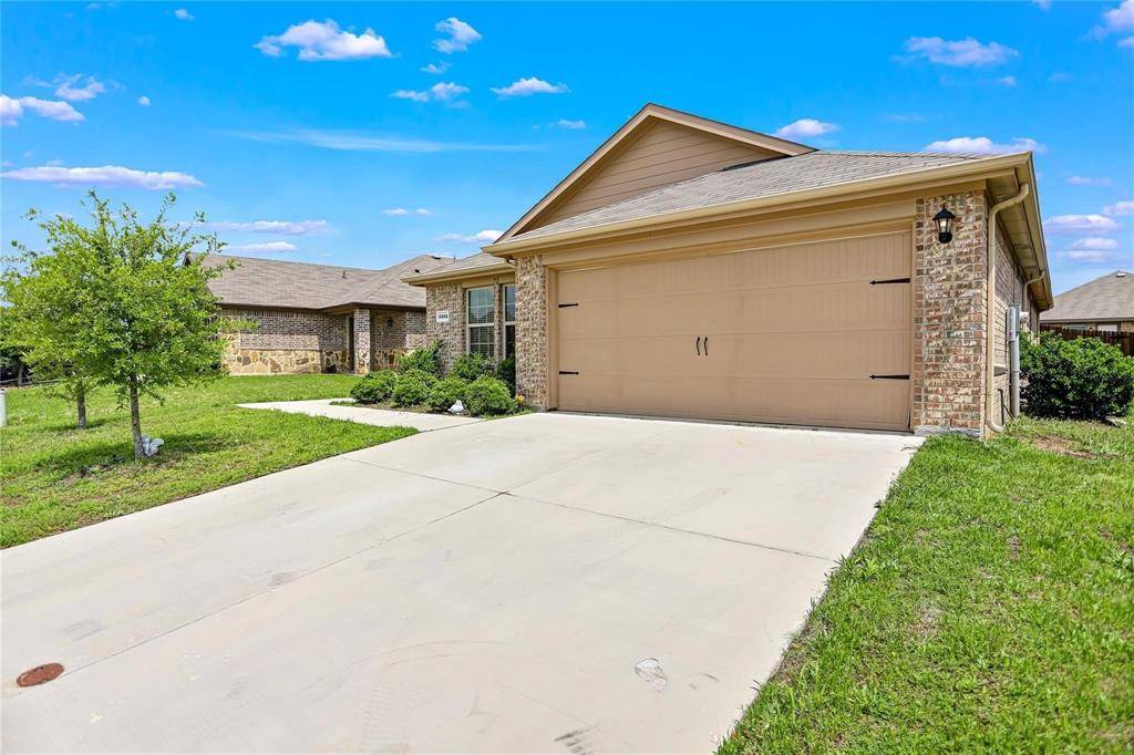 2302 San Marcos Drive, Forney, TX 75126