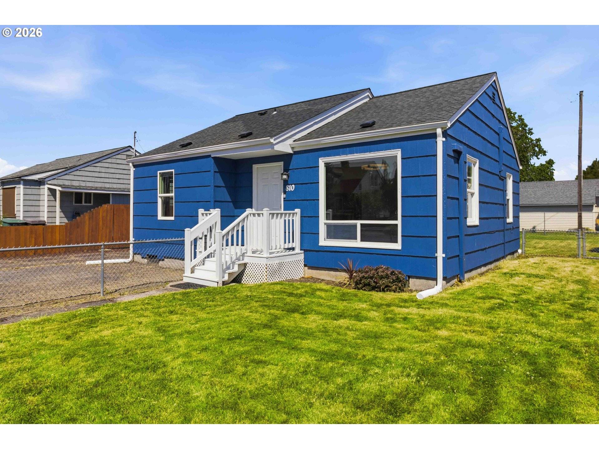 810 30TH AVE, Longview, WA 98632