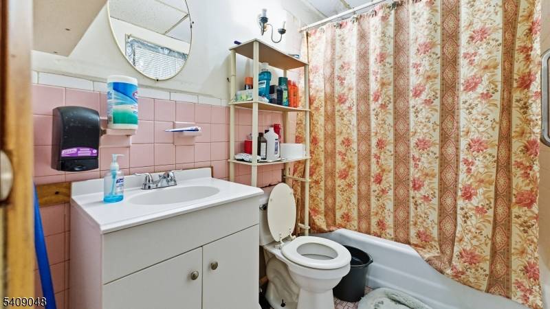 414 Market St, Paterson City, NJ 07501