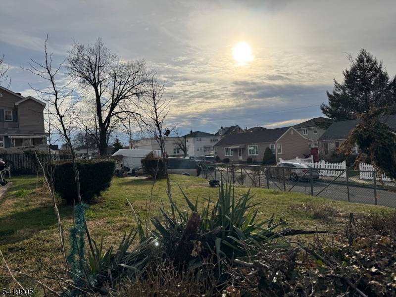 253 Crystal St, North Arlington Boro, NJ 07031