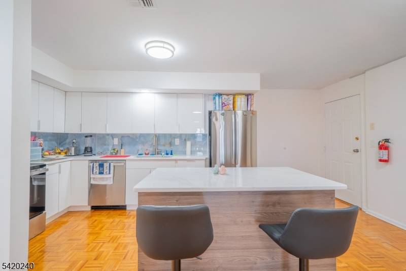 41-51 Wilson Ave #4i, Newark City, NJ 07105