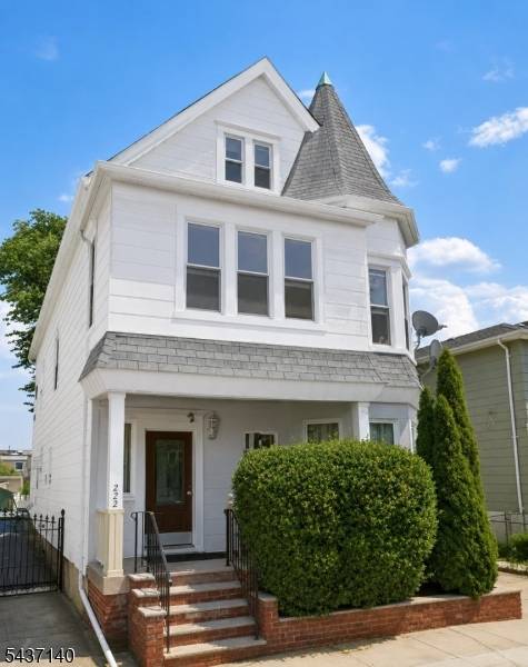 222 Devon St, Kearny Town, NJ 07032