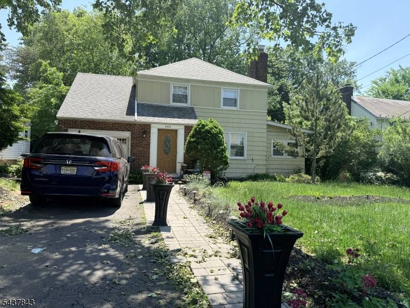 242 Bradford Rd, Hillside Twp., NJ 07205